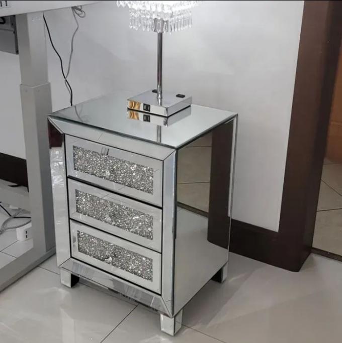 مجموعه اتاق خواب کینگ سایز مدرن لوکس با قاب چوبی آینه دار الماس، چوب جامد برای اتاق خواب ویلا و اتاق نشیمن 4